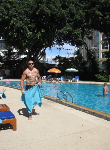 811_529518500411383_893405428_n