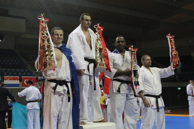 11667464_839795546075024_4358015659513429378_n